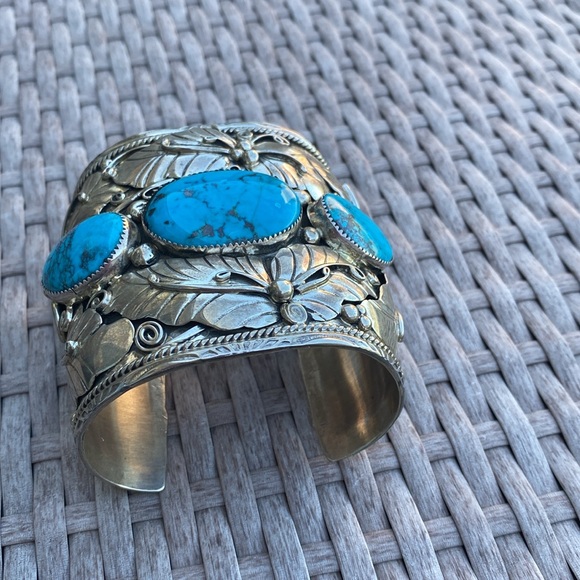 Very Big Very Heavy sterling Turquoise bangle. - Picture 2 of 8